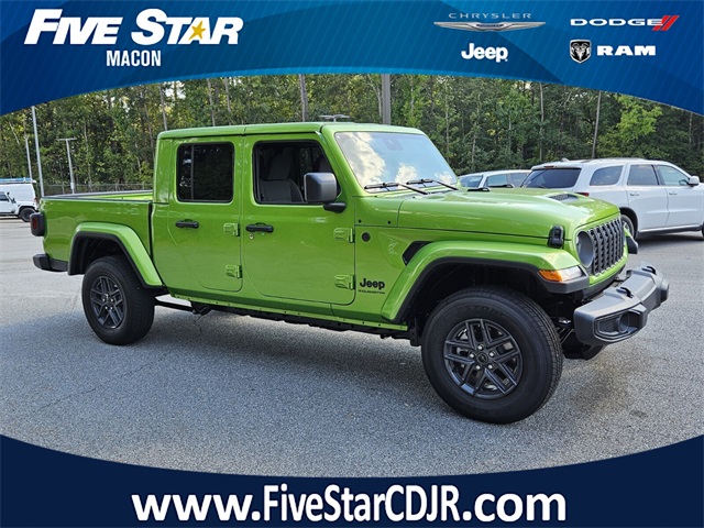 2025 Jeep Gladiator Sport S's photo