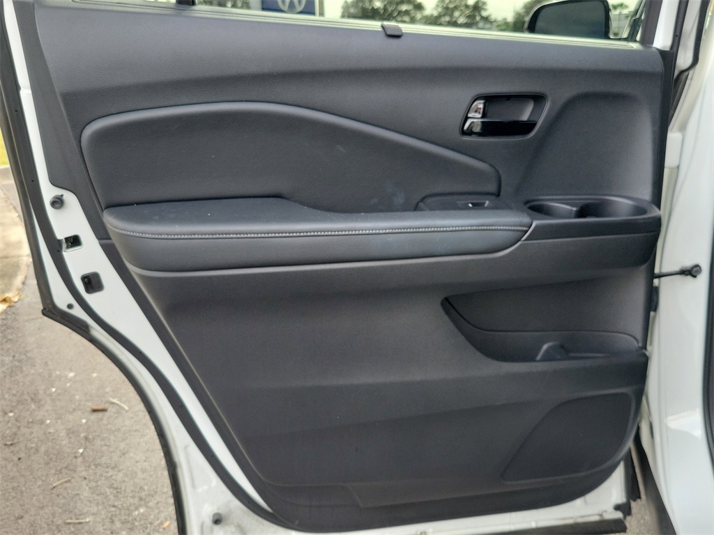 used 2022 Honda Passport car, priced at $28,998