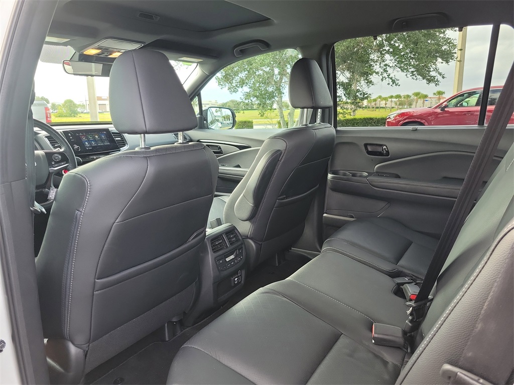 used 2022 Honda Passport car, priced at $28,998