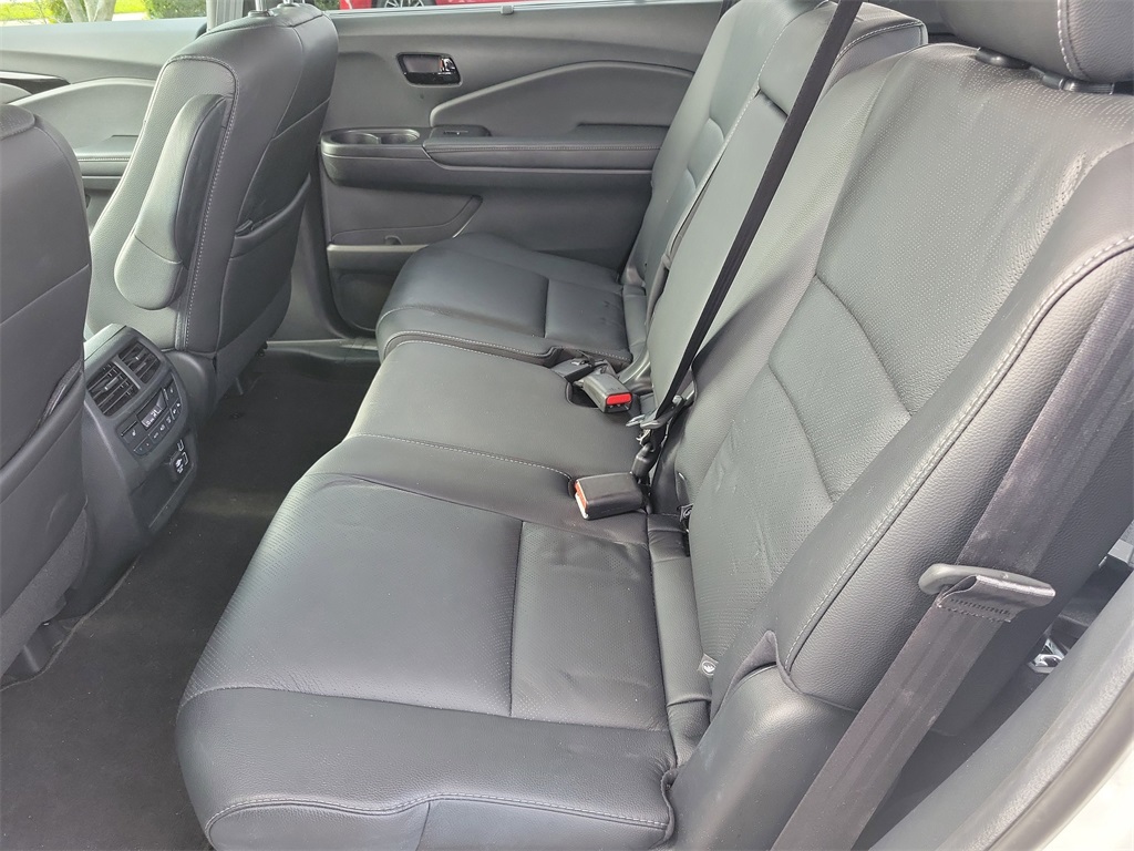 used 2022 Honda Passport car, priced at $28,998