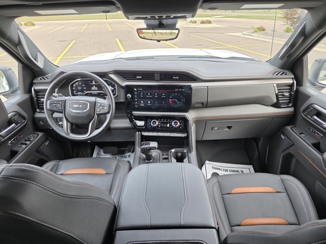 2024 GMC Sierra 1500 4WD Crew Cab Short Box AT4