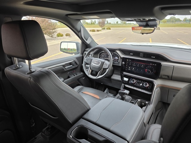 2024 GMC Sierra 1500 4WD Crew Cab Short Box AT4