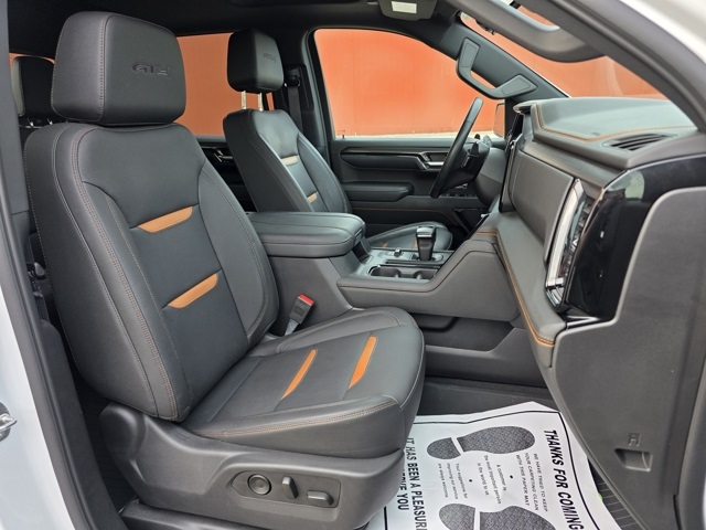2024 GMC Sierra 1500 4WD Crew Cab Short Box AT4