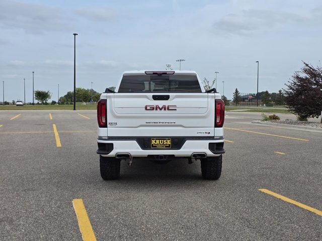 2024 GMC Sierra 1500 4WD Crew Cab Short Box AT4