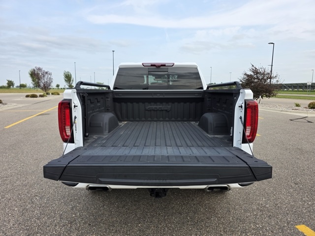 2024 GMC Sierra 1500 4WD Crew Cab Short Box AT4