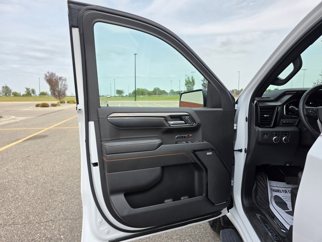 2024 GMC Sierra 1500 4WD Crew Cab Short Box AT4