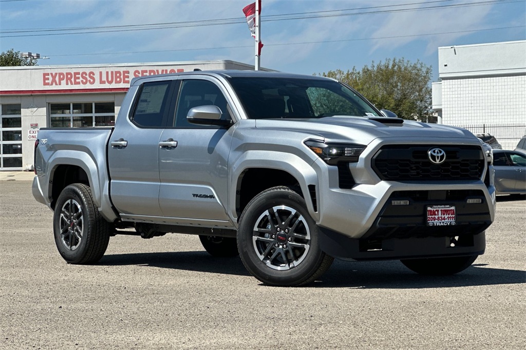 2025 Toyota Tacoma TRD Sport Double Cab photo 2
