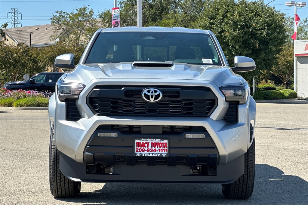 2025 Toyota Tacoma TRD Sport Double Cab photo 3