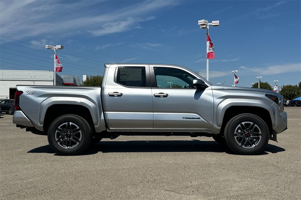 2025 Toyota Tacoma TRD Sport Double Cab photo 4
