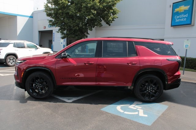 new 2026 Chevrolet Traverse car, priced at $59,290