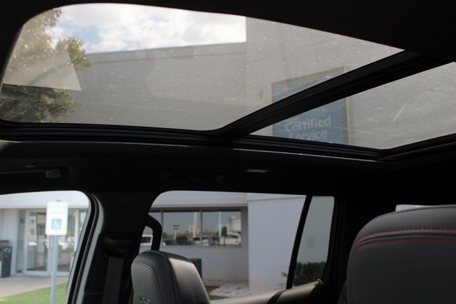 new 2026 Chevrolet Traverse car, priced at $59,290