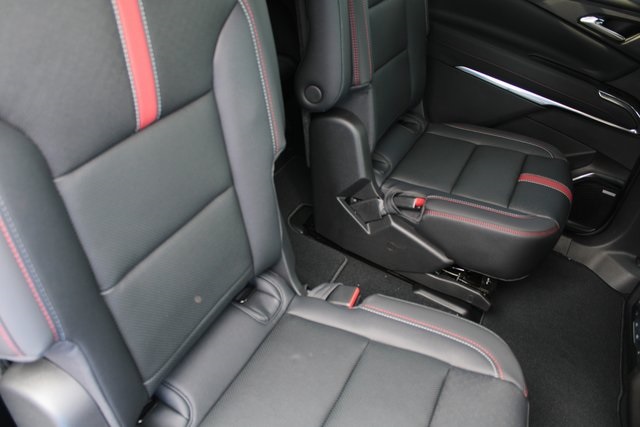 new 2026 Chevrolet Traverse car, priced at $59,290