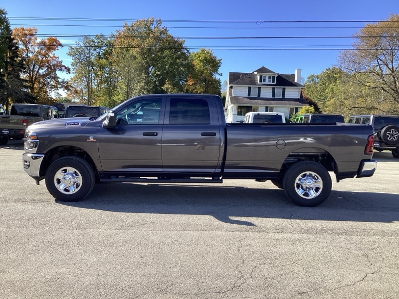 2026 Ram 2500 Tradesman photo 4