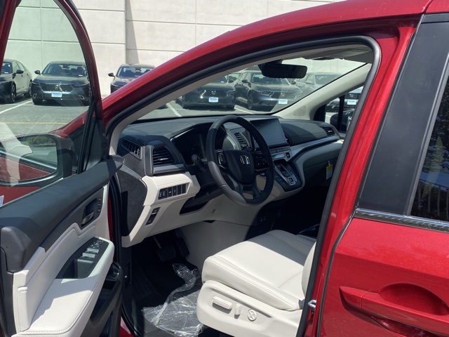 new 2026 Honda Odyssey car, priced at $42,508