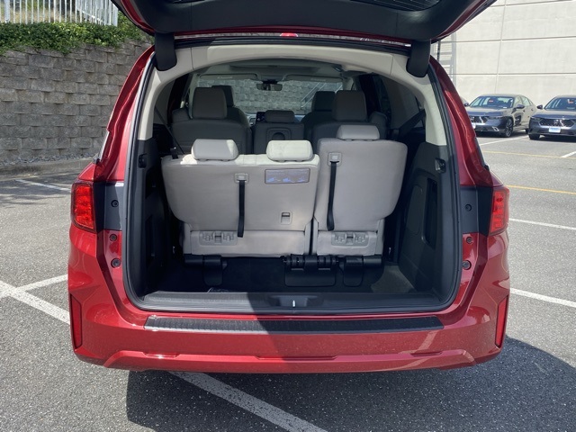 new 2026 Honda Odyssey car, priced at $42,508