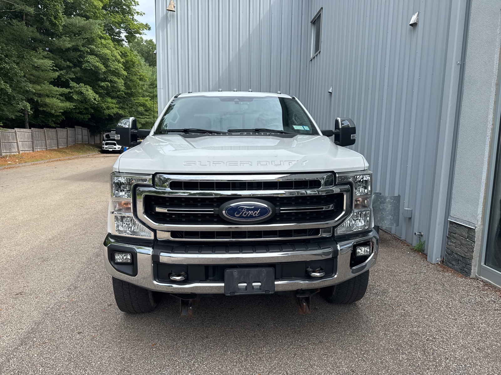 2020 White Ford Super Duty F-350 SRW Lariat 4X4 Truck