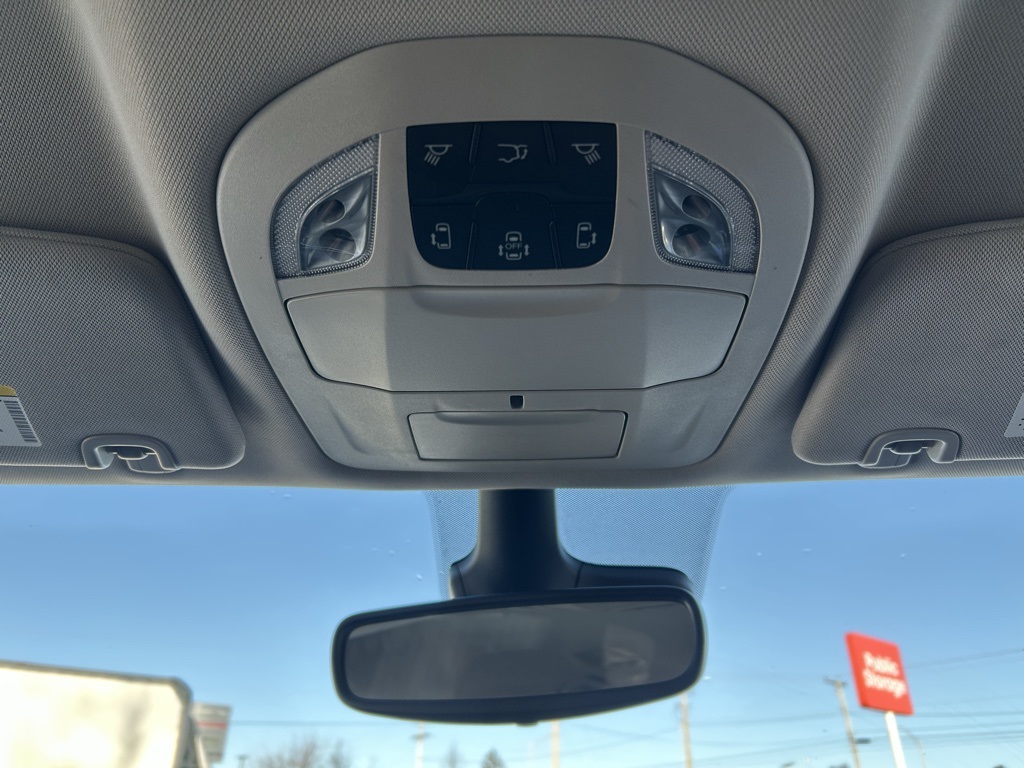 used 2023 Chrysler Pacifica car, priced at $25,712