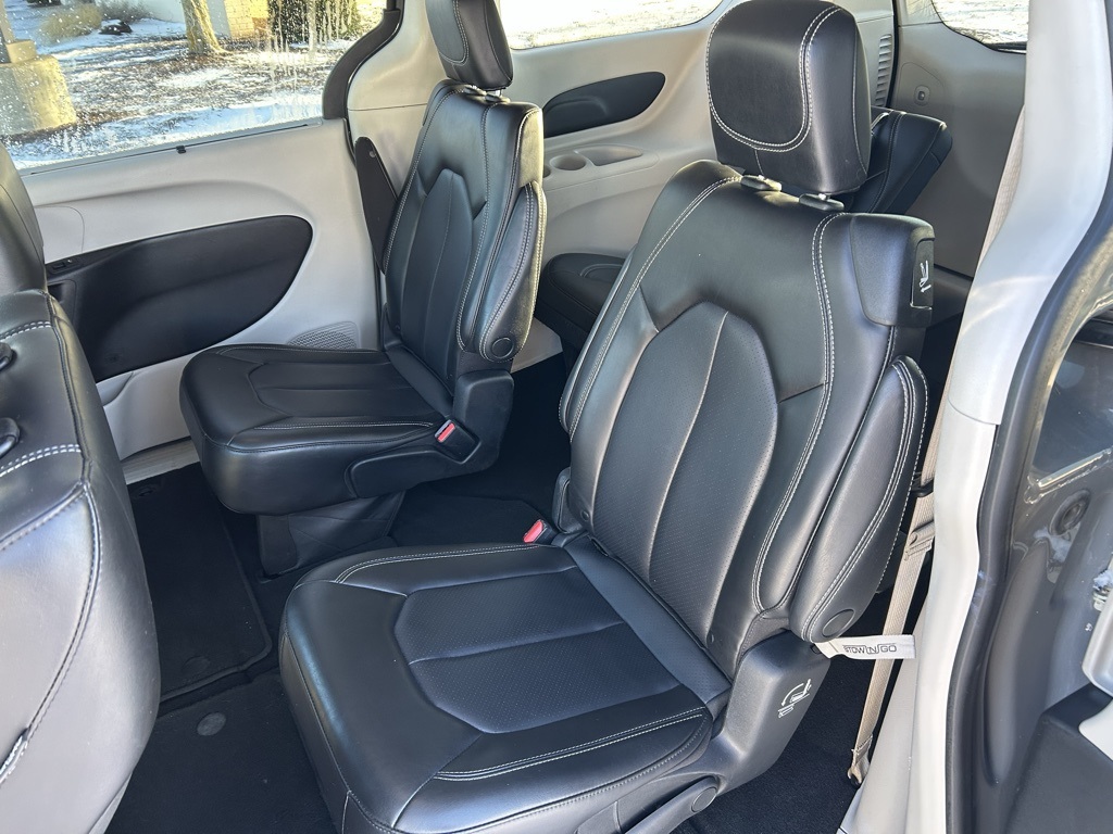 used 2023 Chrysler Pacifica car, priced at $25,712