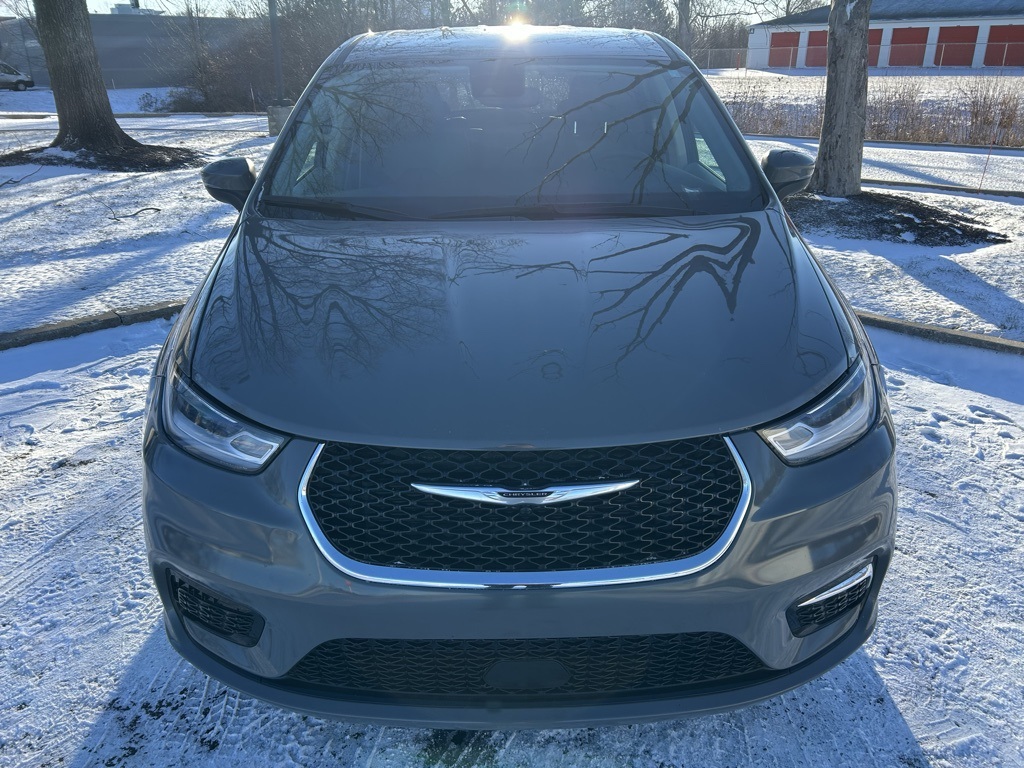 used 2023 Chrysler Pacifica car, priced at $25,712
