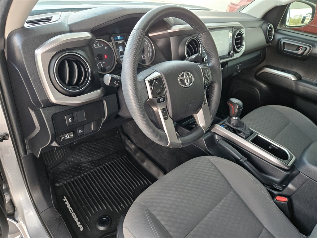 2021 Toyota Tacoma SR5 photo 11