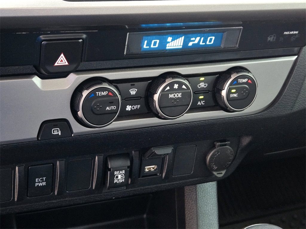 2021 Toyota Tacoma SR5 photo 20