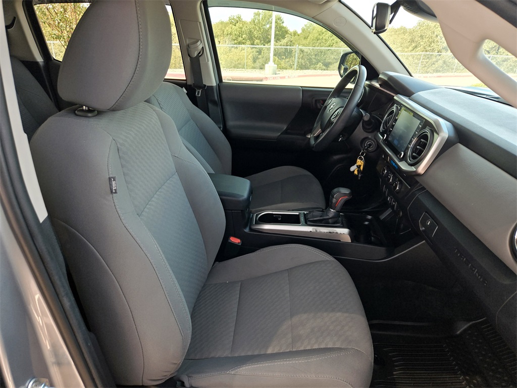 2021 Toyota Tacoma SR5 photo 26