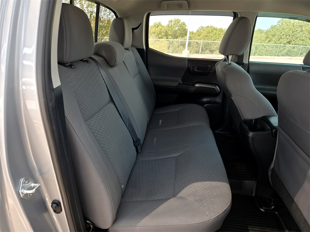 2021 Toyota Tacoma SR5 photo 28