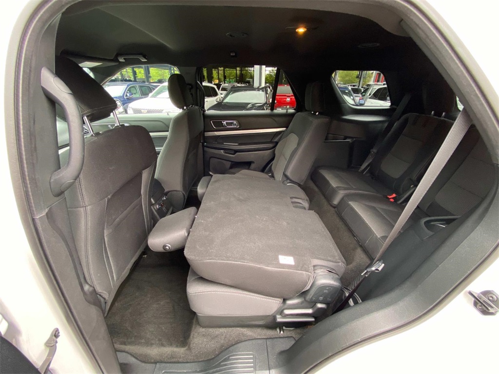 2018 Ford Explorer XLT photo 13