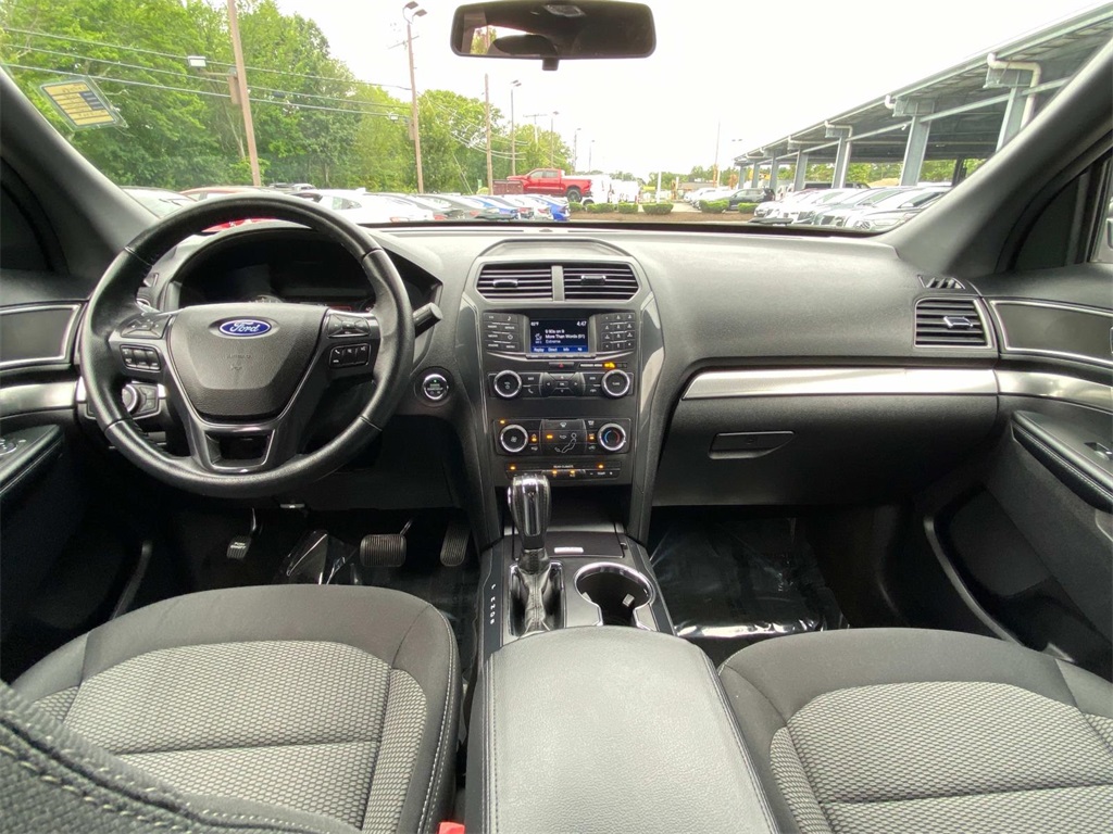 2018 Ford Explorer XLT photo 19