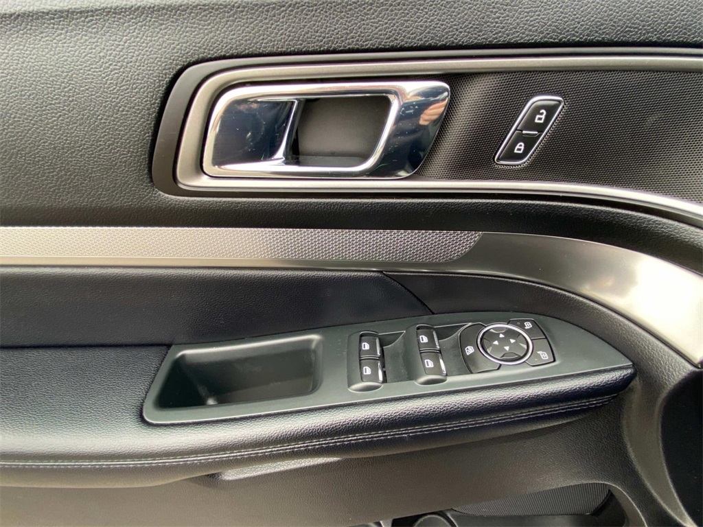 2018 Ford Explorer XLT photo 20