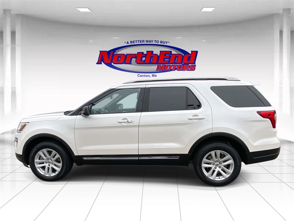2018 Ford Explorer XLT photo 4