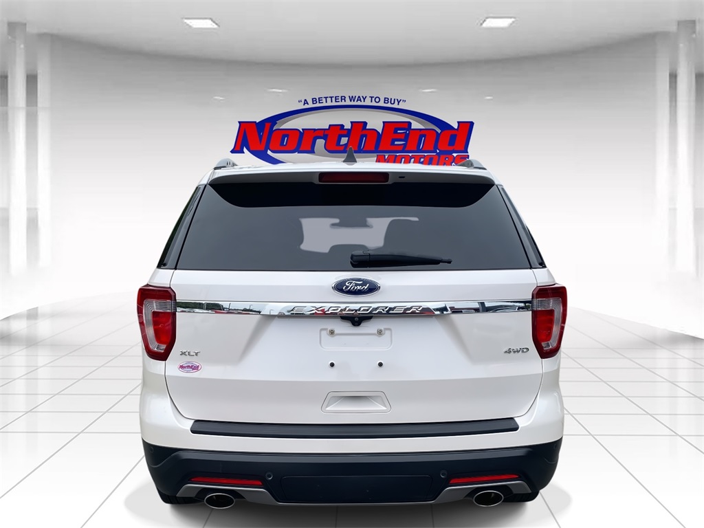 2018 Ford Explorer XLT photo 6