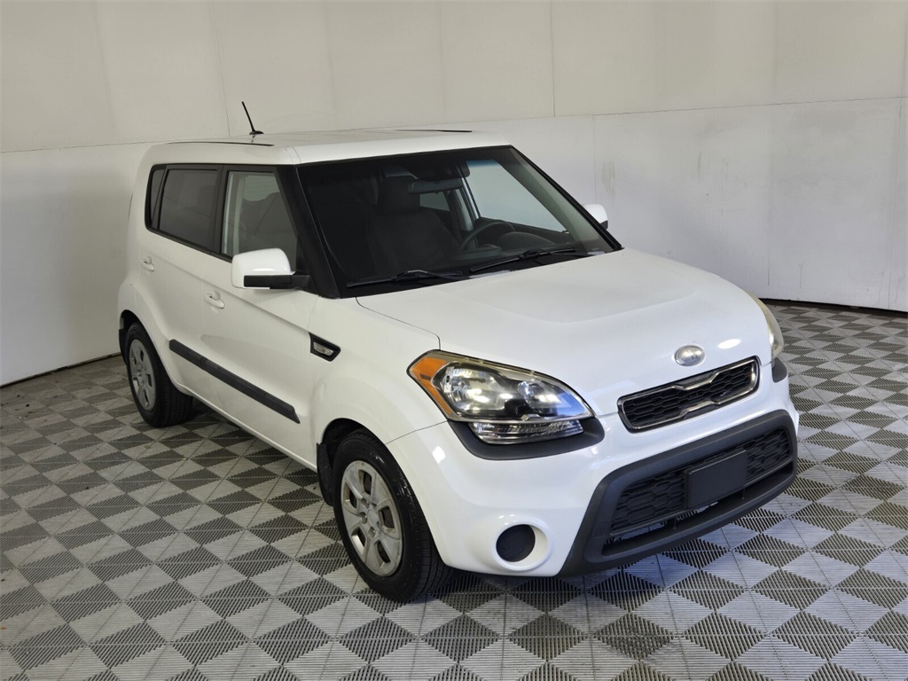 used 2013 Kia Soul car, priced at $9,000