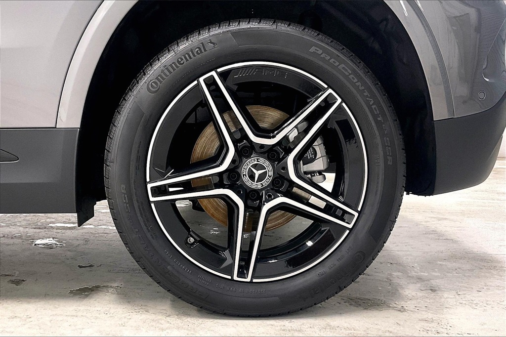 2025 Mercedes Benz GLA 250 photo 11