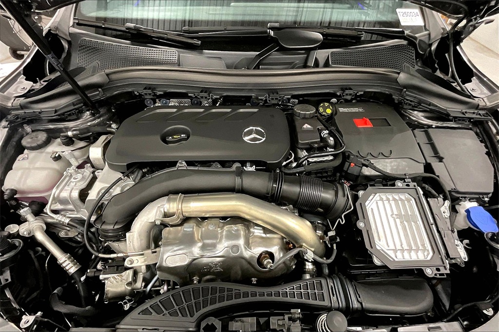 2025 Mercedes Benz GLA 250 photo 15