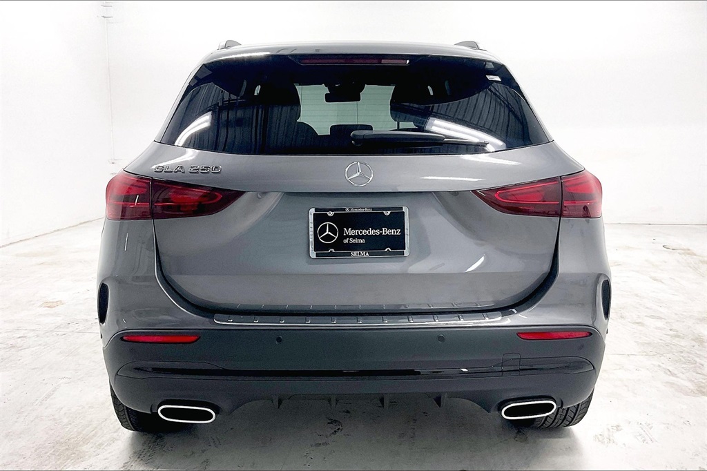 2025 Mercedes Benz GLA 250 photo 4