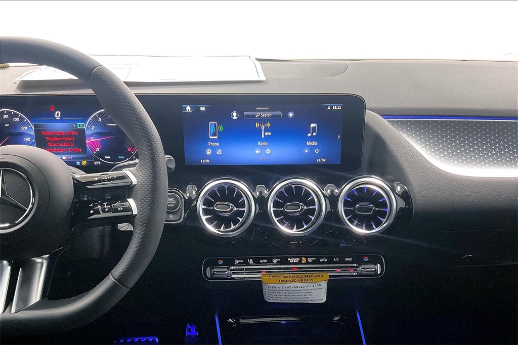 2025 Mercedes Benz GLA 250 photo 6