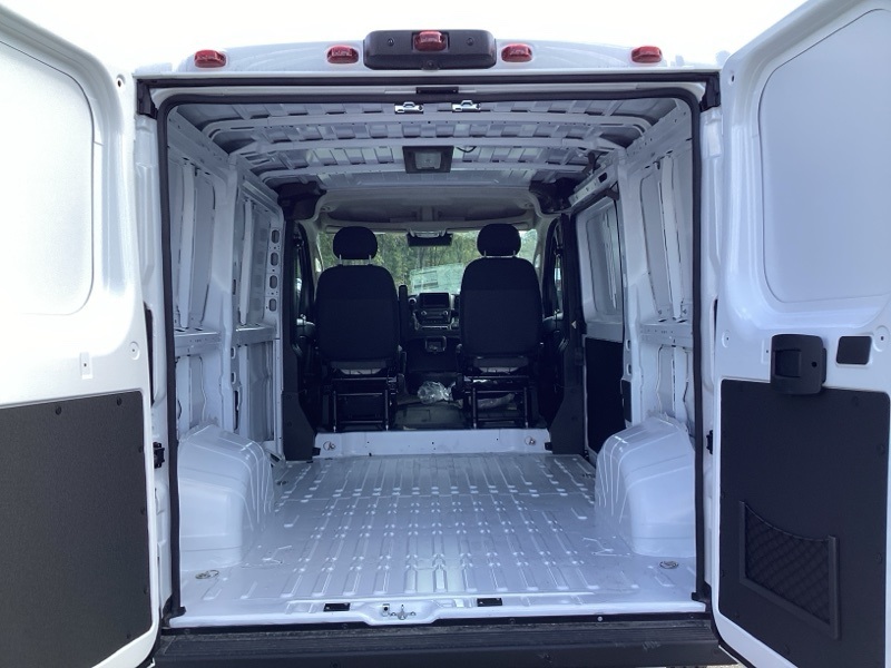2025 Ram ProMaster 1500 Tradesman photo 13