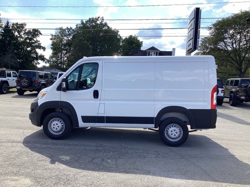 2025 Ram ProMaster 1500 Tradesman photo 3