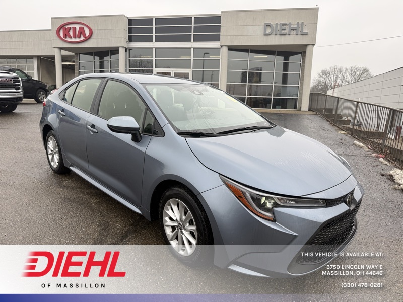 2022 Toyota Corolla LE's photo