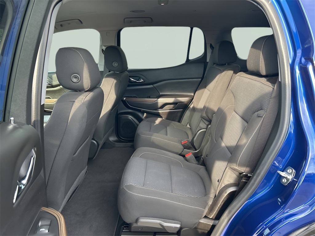 2023 Gmc Acadia SLE photo 3