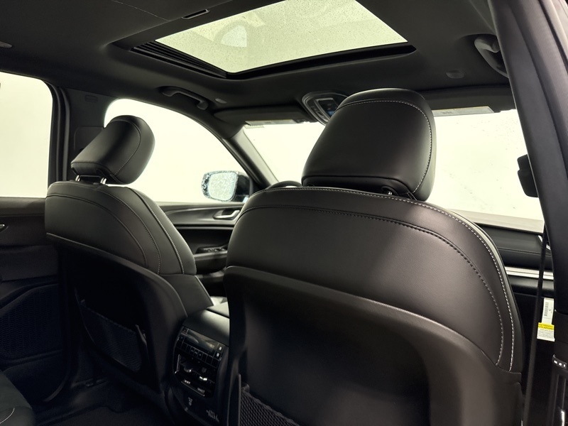 2025 Jeep Grand Cherokee Altitude X photo 13