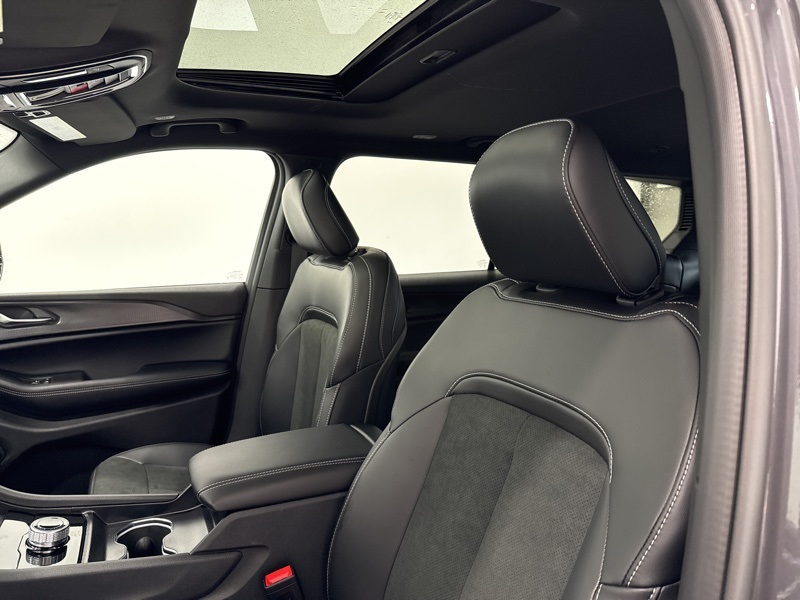 2025 Jeep Grand Cherokee Altitude X photo 20