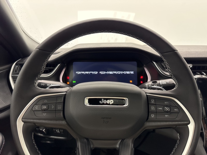 2025 Jeep Grand Cherokee Altitude X photo 25