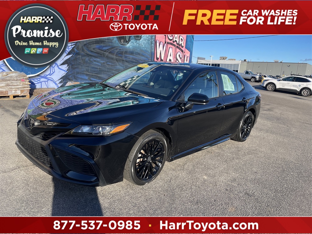 2021 Toyota Camry SE Nightshade's photo