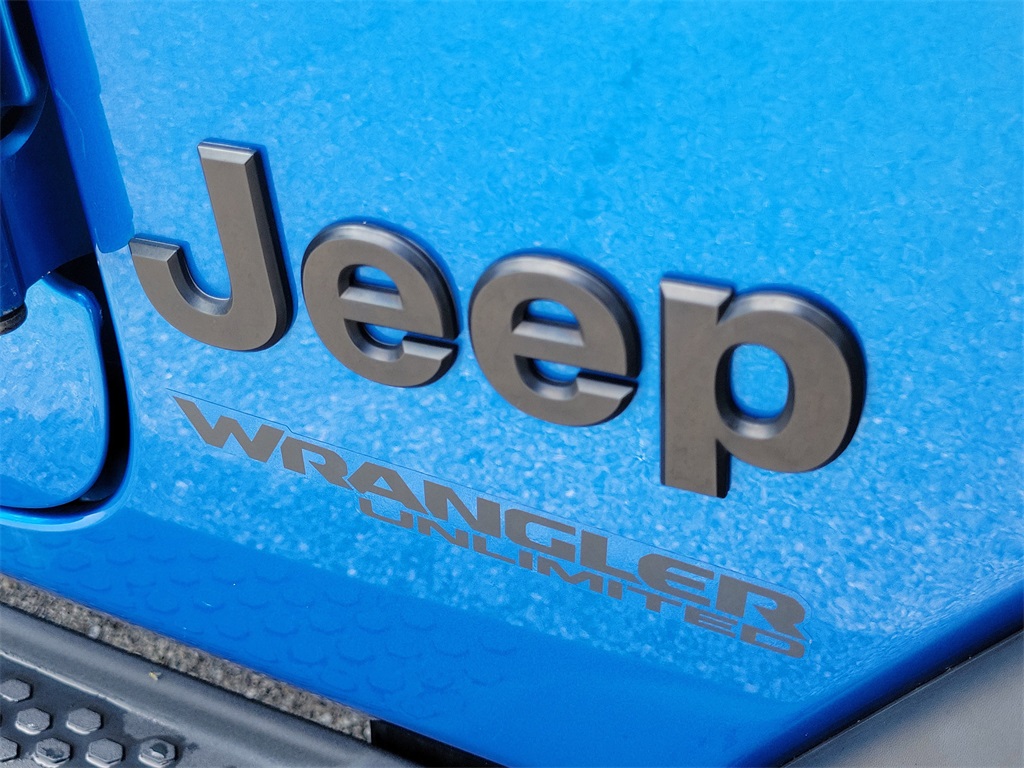 2021 Hydro Blue Pearl Coat Jeep Wrangler Unlimited Willys 4X4 SUV