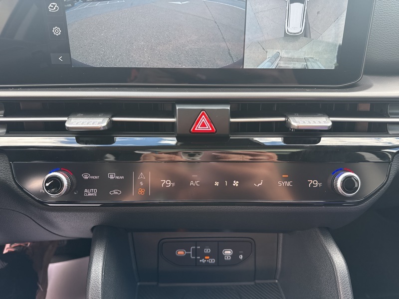 2026 Kia Sportage photo 37
