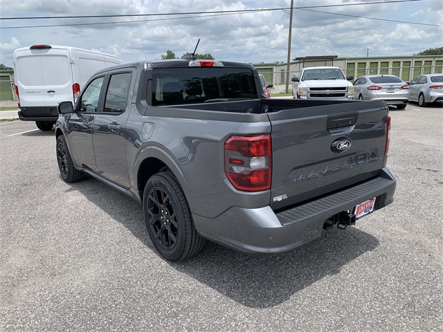 2025 Carbonized Gray Metallic Ford Maverick Lobo Standard AWD Truck