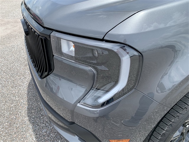 2025 Carbonized Gray Metallic Ford Maverick Lobo Standard AWD Truck