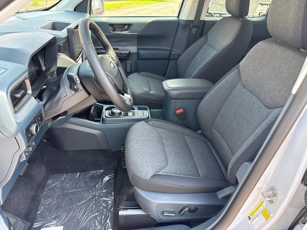 2025 Ford Maverick XLT photo 8